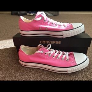 converse shoes